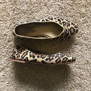 Adorable sketchers flats